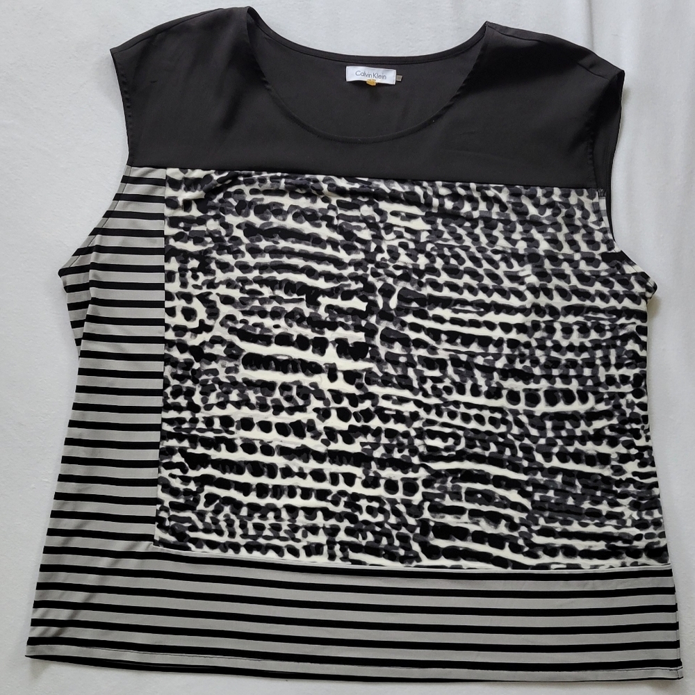 Calvin Klein Top